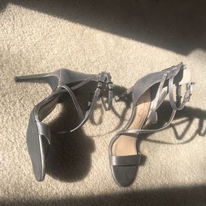Jessica Simpson Silver Heels 👠